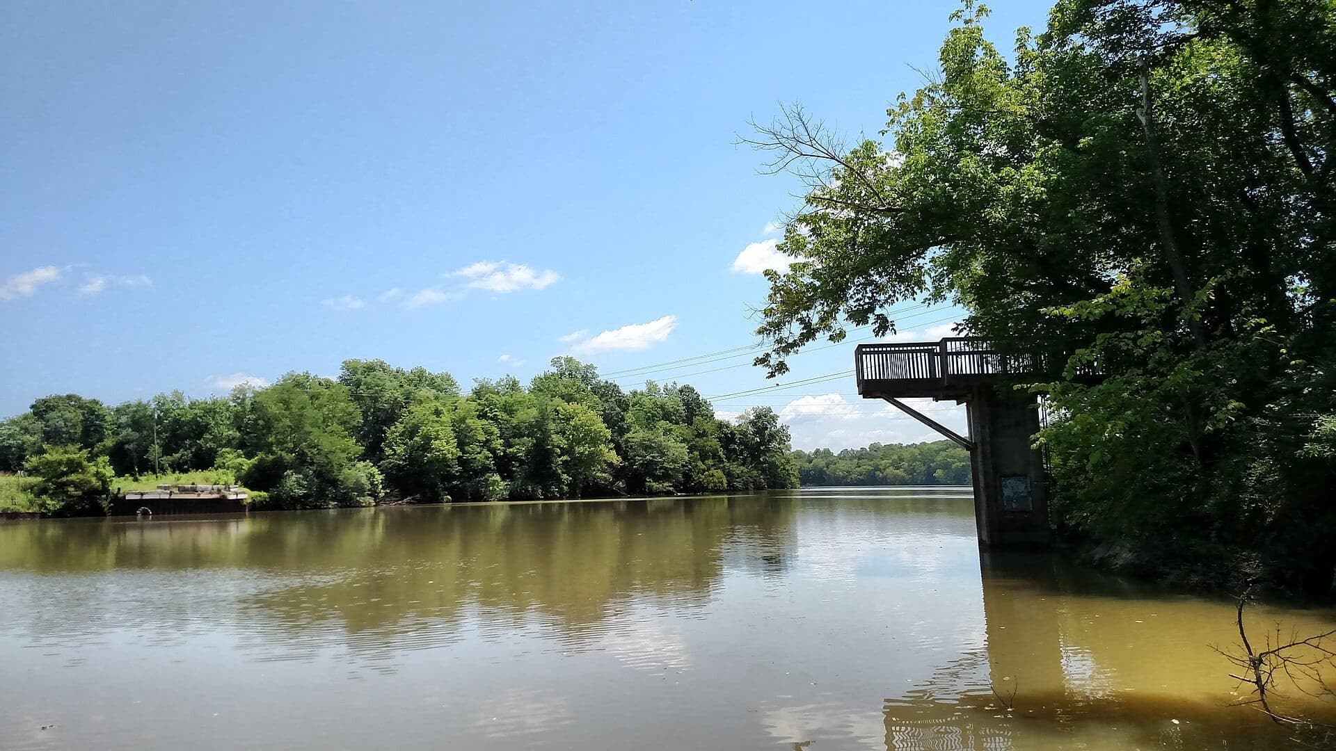 Hiwassee River overlook in Tennessee